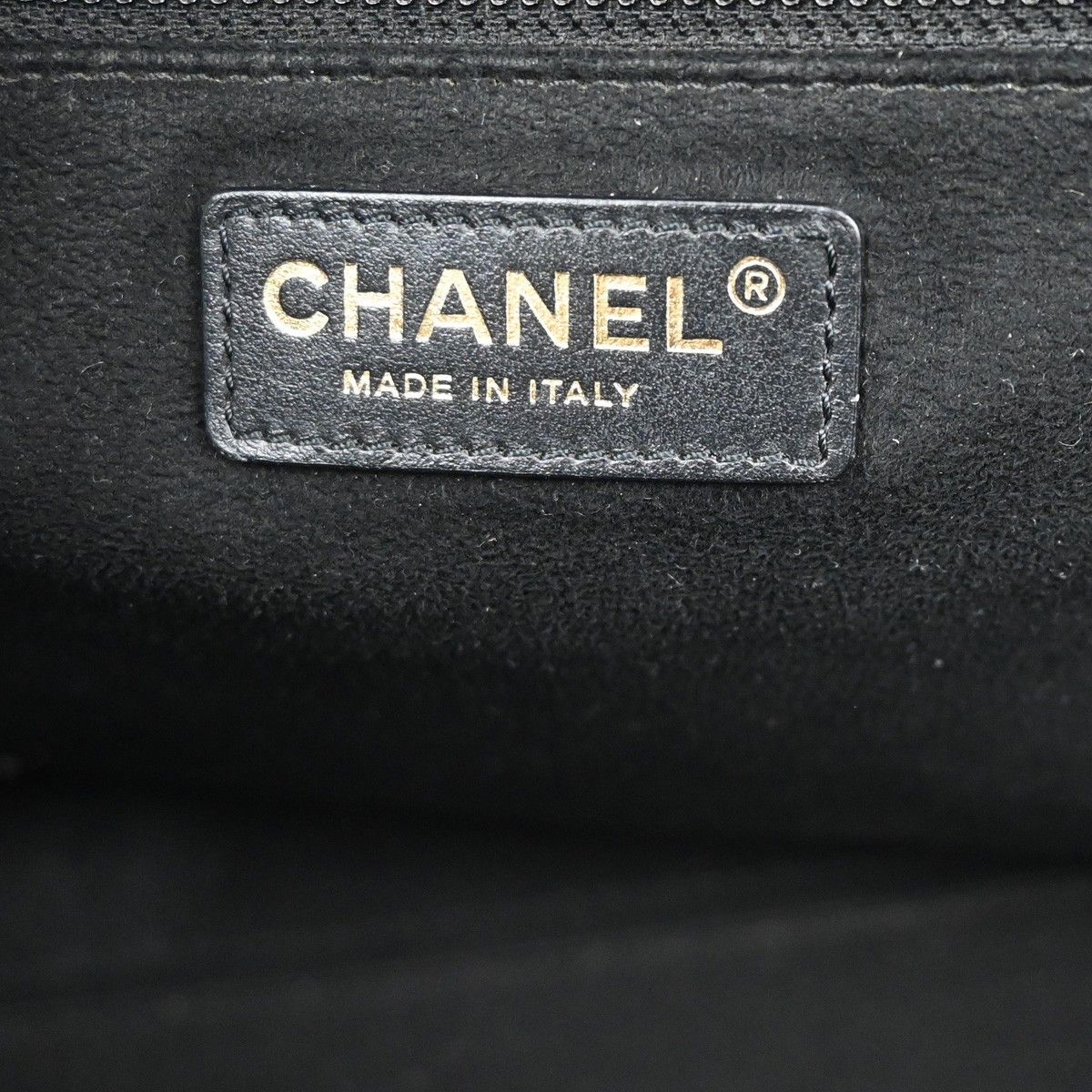 Chanel Chanel Deauville NM Tote Embossed Calfskin Size ONE SIZE - 6 Thumbnail