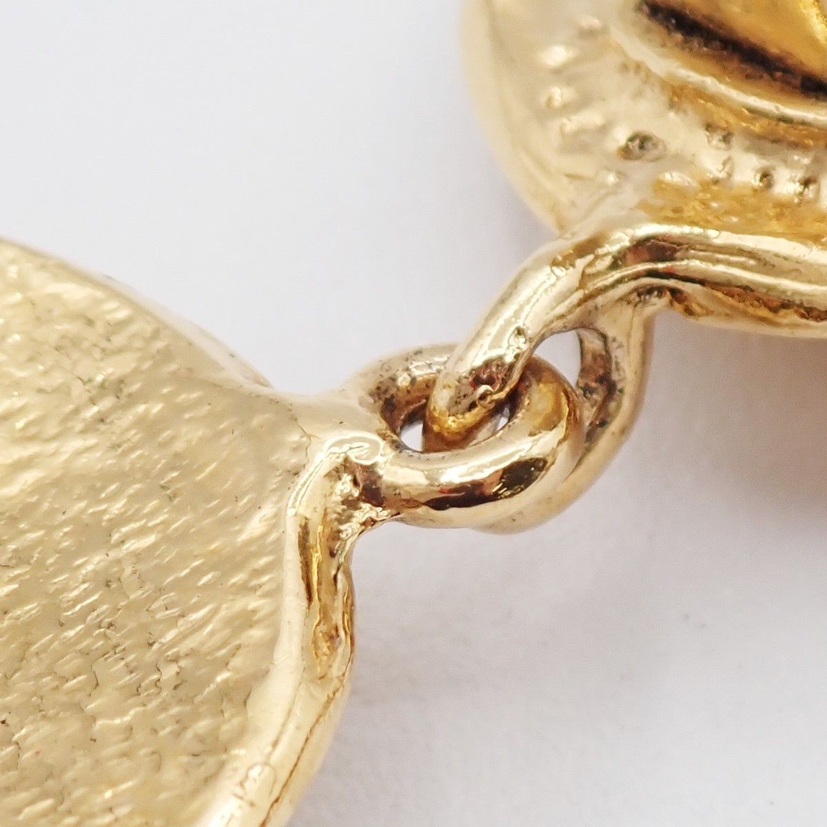 Chanel Chanel Vintage CC Round Drop Clip-On Earrings Metal Size ONE SIZE - 10 Thumbnail