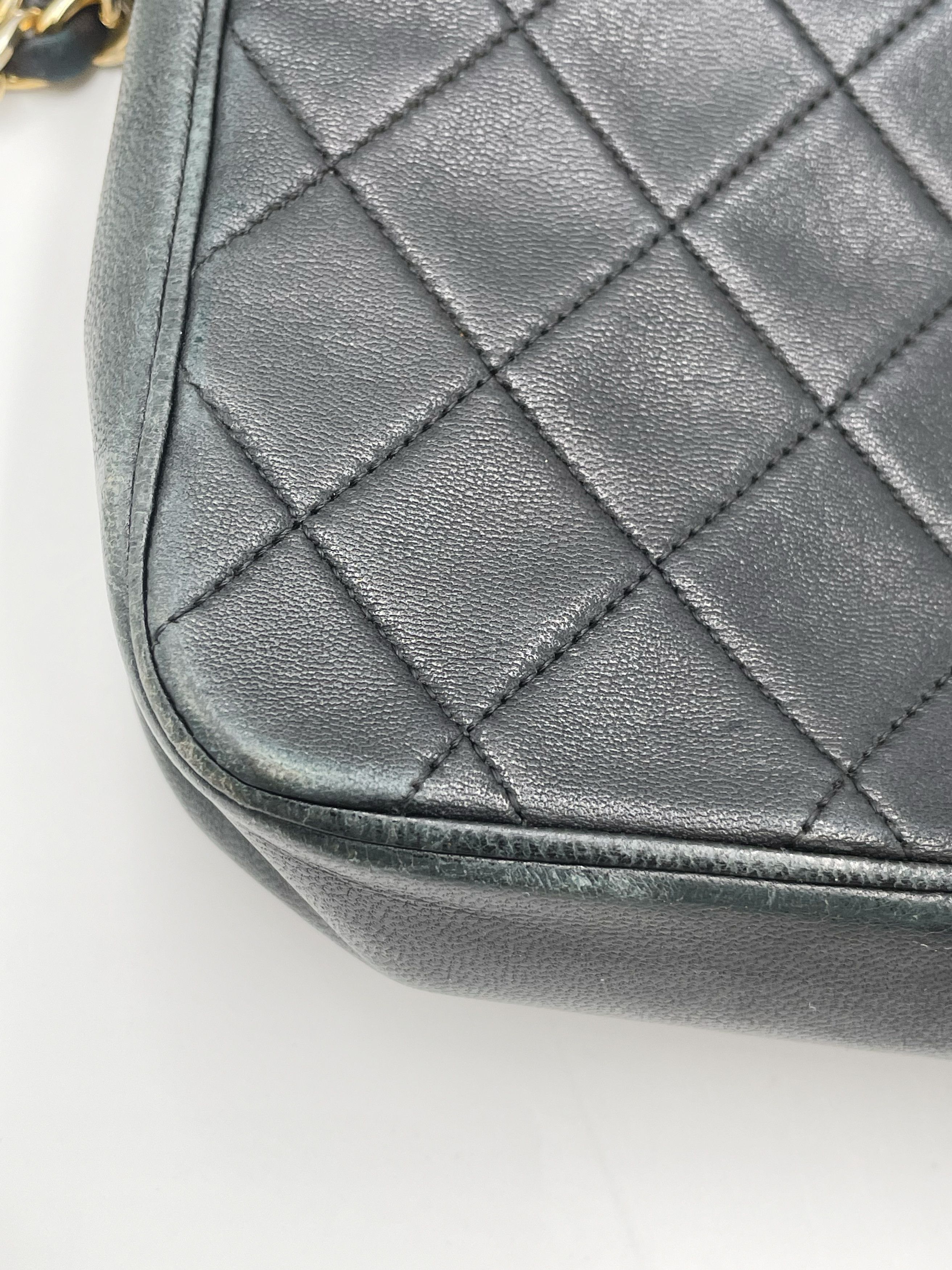 Chanel Chanel Chain Flap Shoulder Bag Quilted Lambskin Size ONE SIZE - 16 Thumbnail