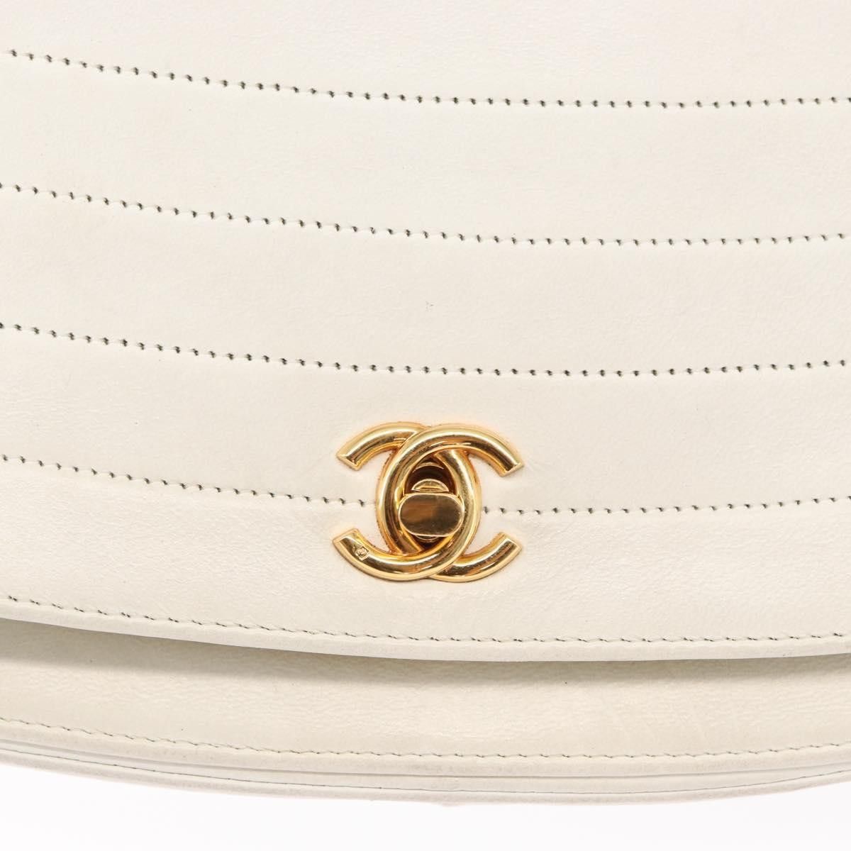 Chanel Chanel Vintage Crescent Flap Bag Horizontal Quilted Leather Size ONE SIZE - 18 Thumbnail