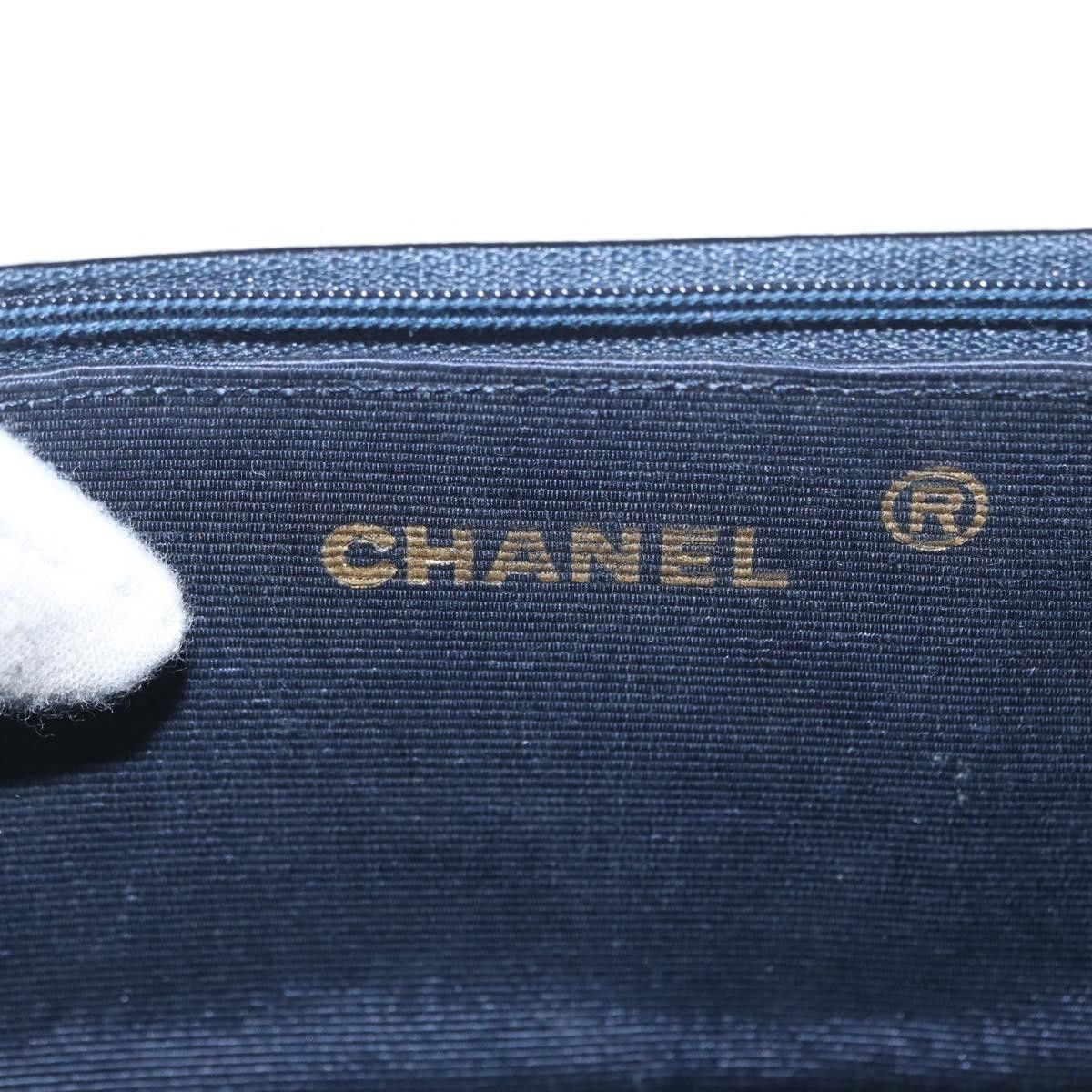 Chanel Chanel Vintage Crescent Flap Bag Horizontal Quilted Leather Size ONE SIZE - 6 Thumbnail
