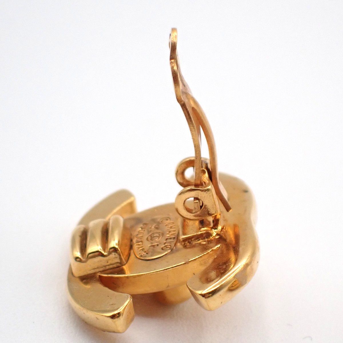 Chanel Chanel CC Turnlock Clip-On Earrings Metal Size ONE SIZE - 7 Thumbnail