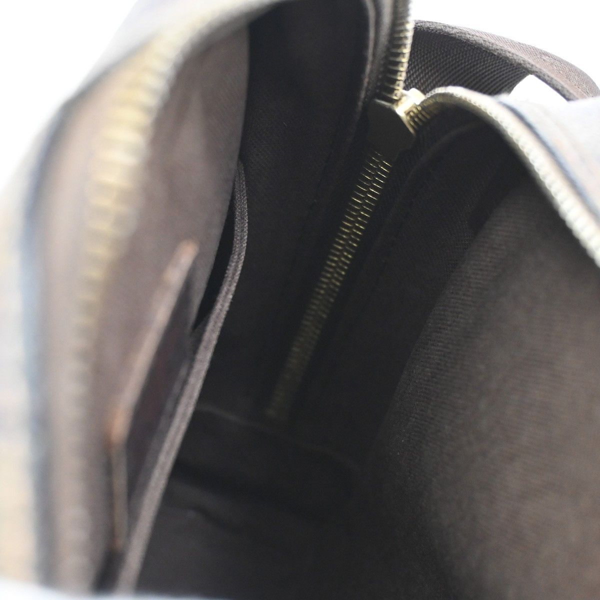 Louis Vuitton Louis Vuitton Olav Handbag Damier Size ONE SIZE - 13 Thumbnail