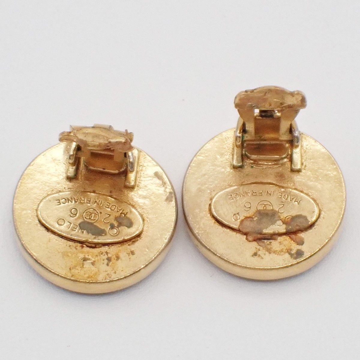 Chanel Chanel Vintage CC Round Button Clip-On Earrings Metal Size ONE SIZE - 5 Thumbnail