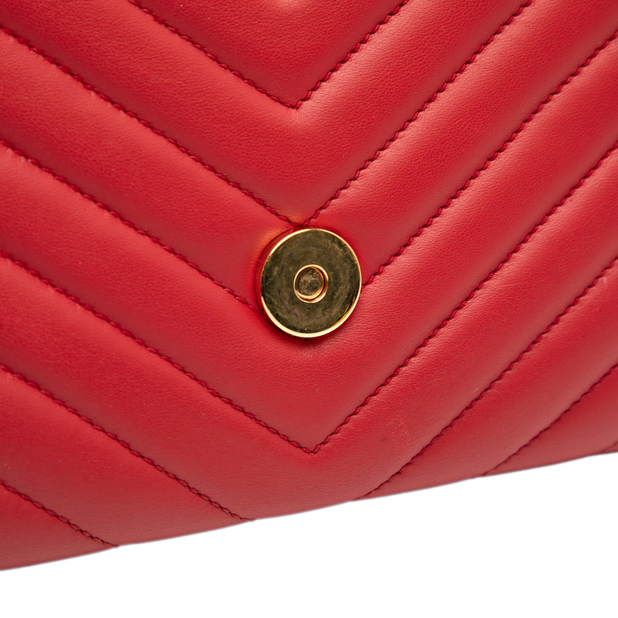 Yves Saint Laurent Yves Saint Laurent Small Chevron Calfskin Monogram Envelope Bag Size ONE SIZE - 8 Thumbnail