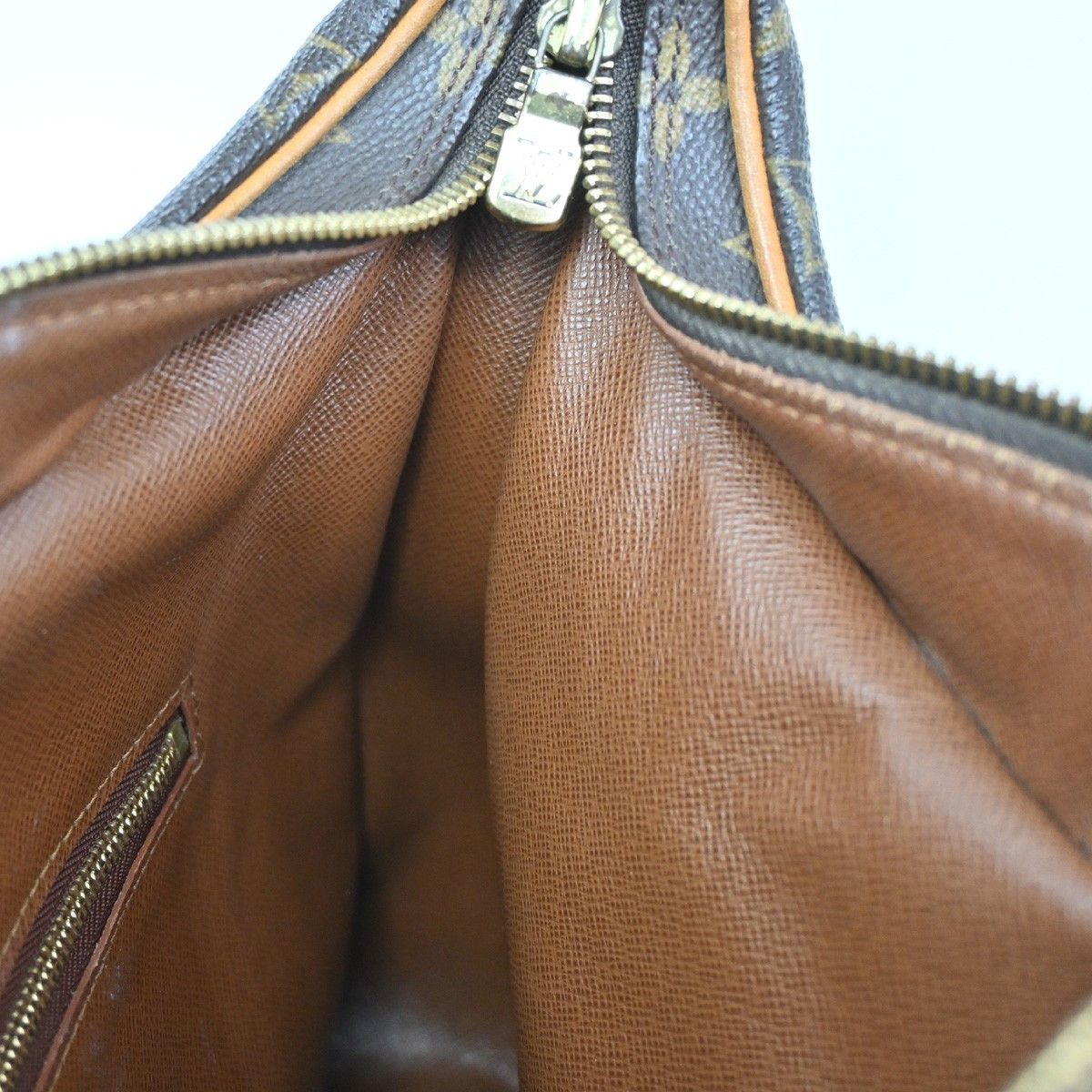 Louis Vuitton Louis Vuitton Boulogne Handbag Monogram Canvas Size ONE SIZE - 13 Thumbnail