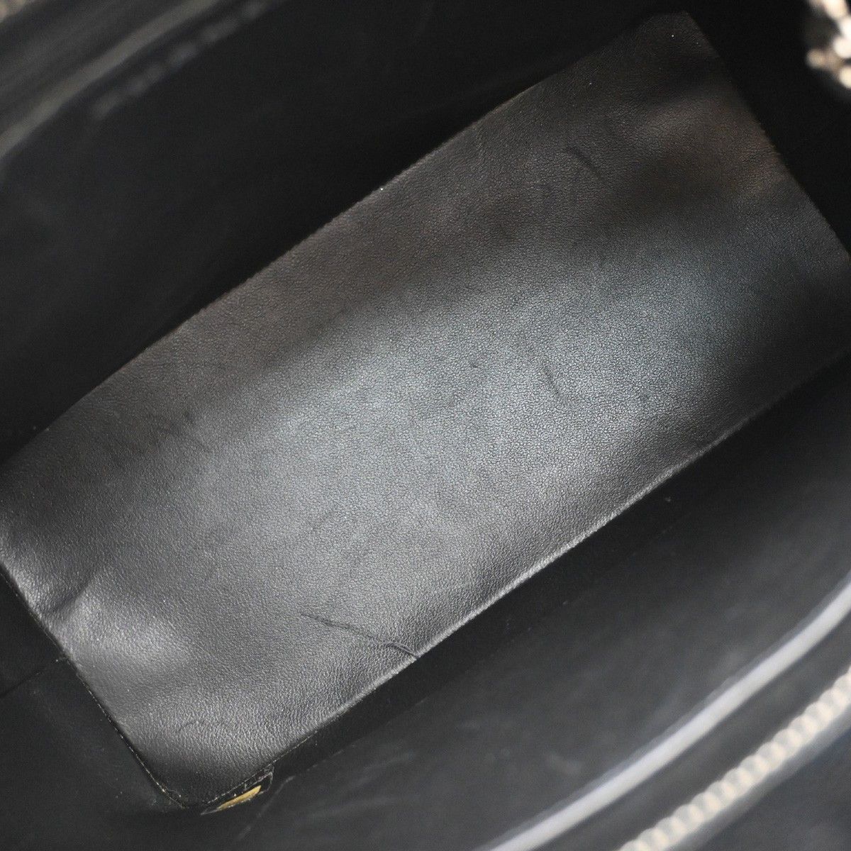 Chanel Chanel Medallion Tote Quilted Caviar Size ONE SIZE - 5 Thumbnail