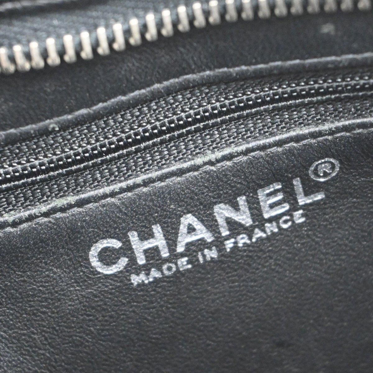 Chanel Chanel Medallion Tote Quilted Caviar Size ONE SIZE - 6 Thumbnail