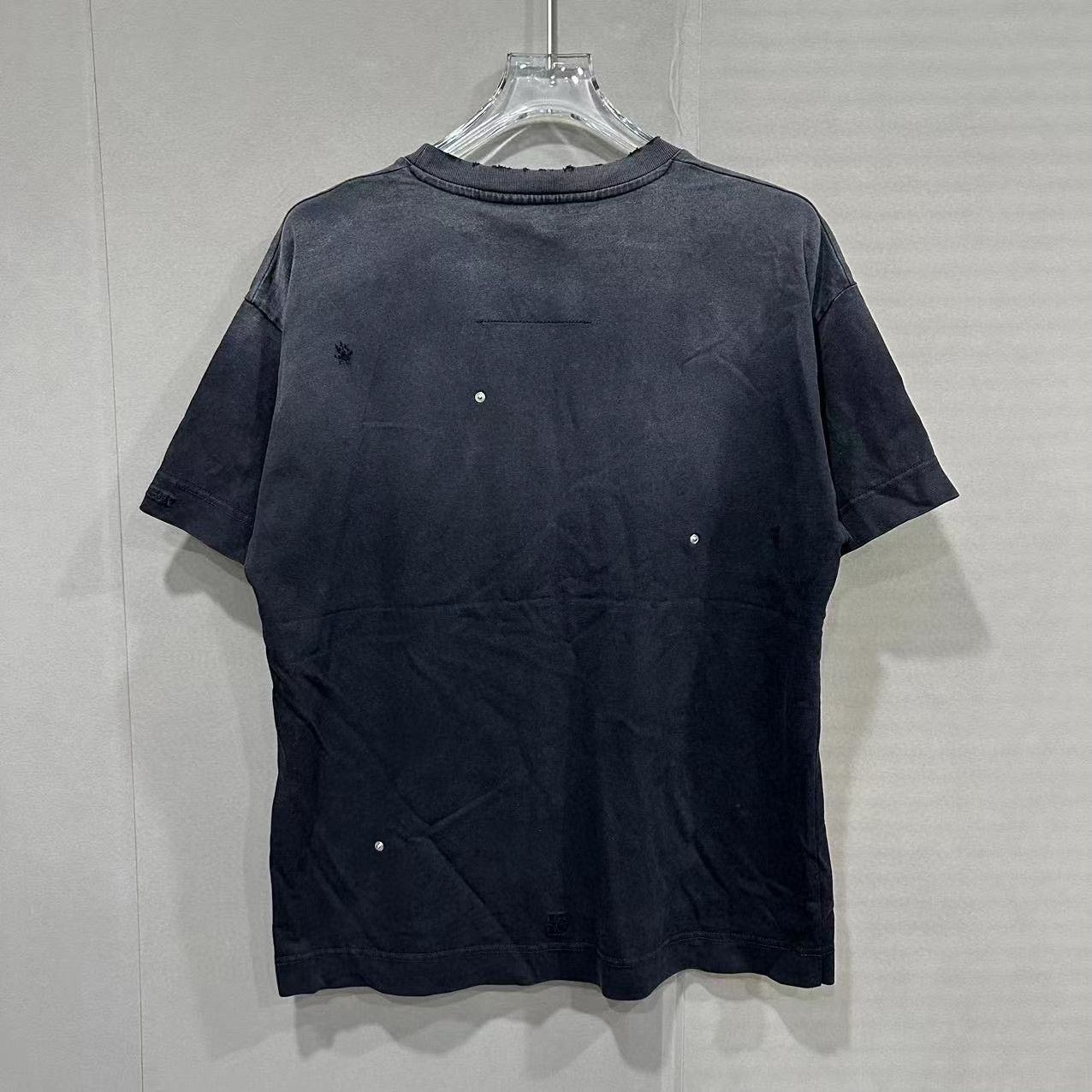 Givenchy givenchy gradient distressed short sleeve t-shirt Size US S / EU 44-46 / 1 - 3 Thumbnail