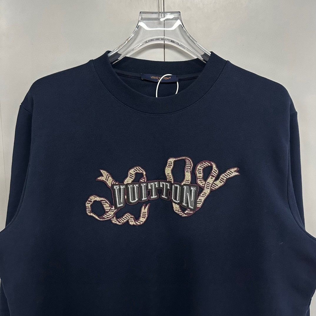 Louis Vuitton louis vuitton embroidery sweatshirt with ribbons Size US M / EU 48-50 / 2 - 3 Thumbnail