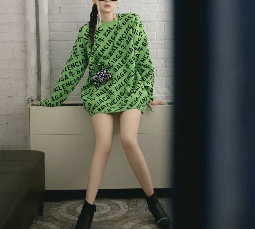 Balenciaga balenciaga limited edition printed sweater Size XS / US 0-2 / IT 36-38 - 4 Thumbnail