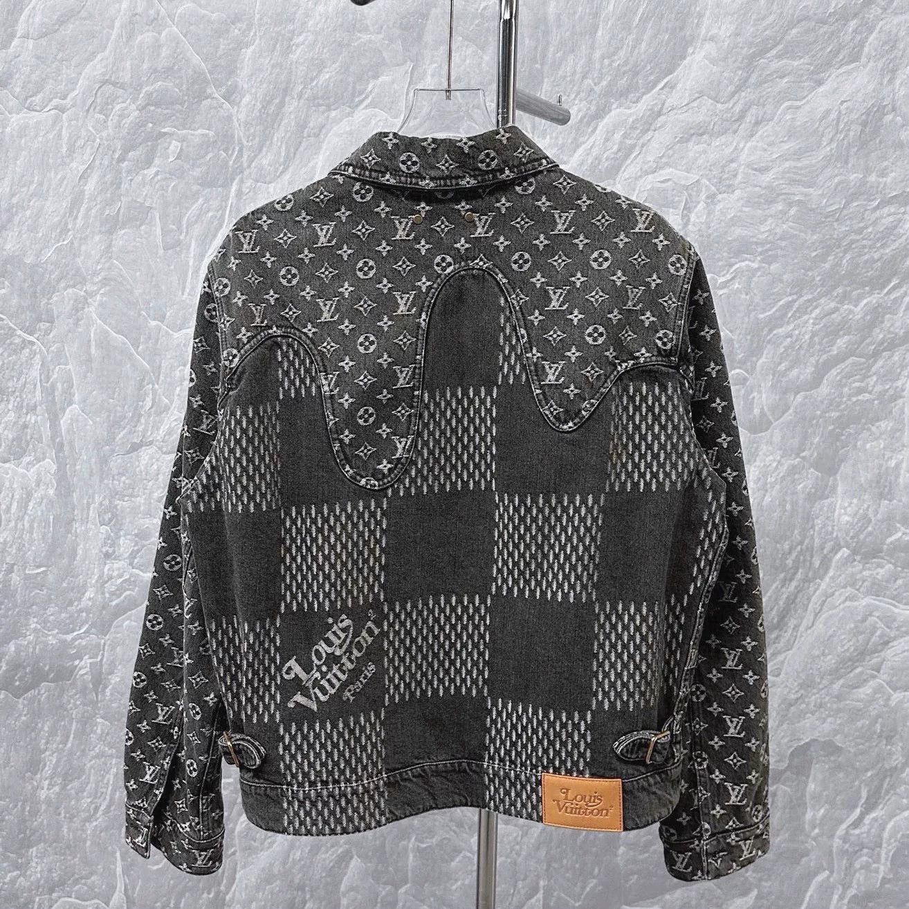 Louis Vuitton louis vuitton nigo patchwork denim jacket Size US M / EU 48-50 / 2 - 4 Thumbnail