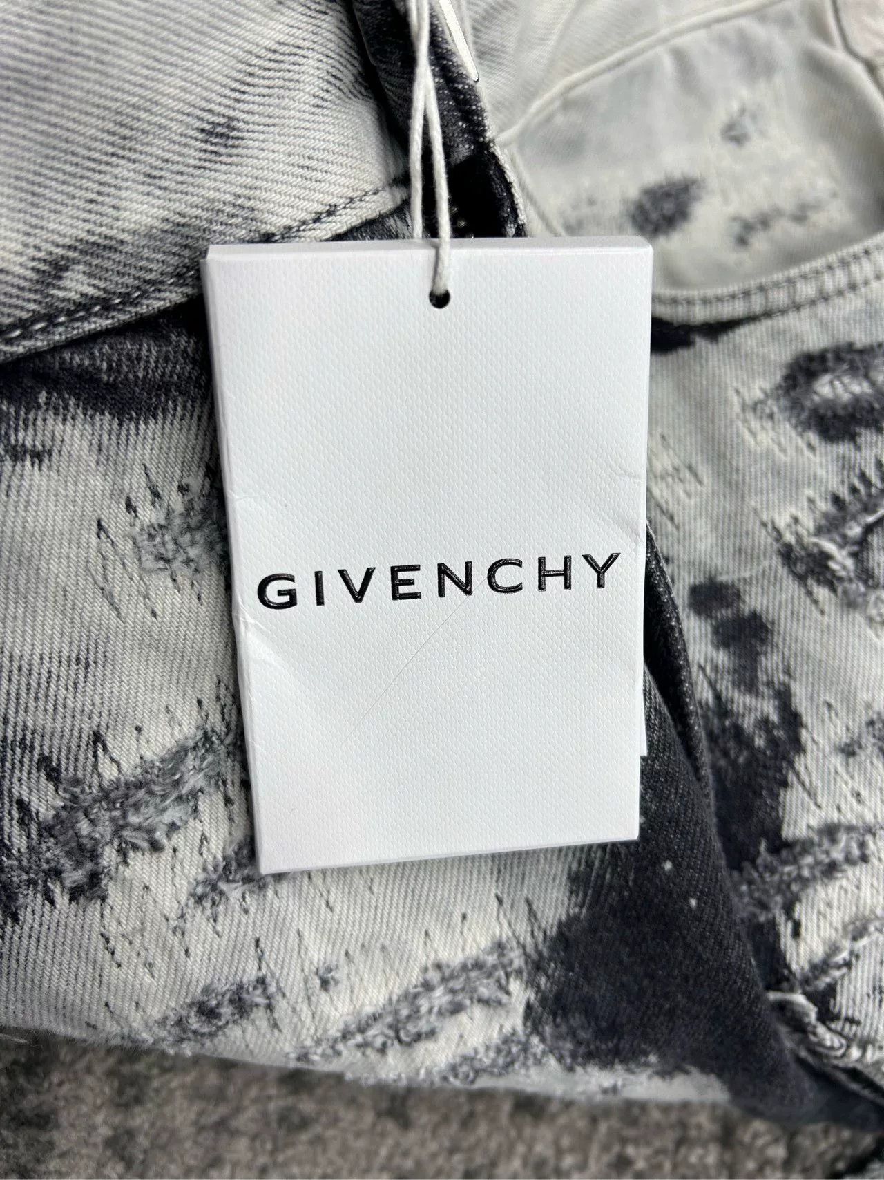 Givenchy Givenchy Boro Black and White Distressed Jeans Size US 34 / EU 50 - 3 Thumbnail