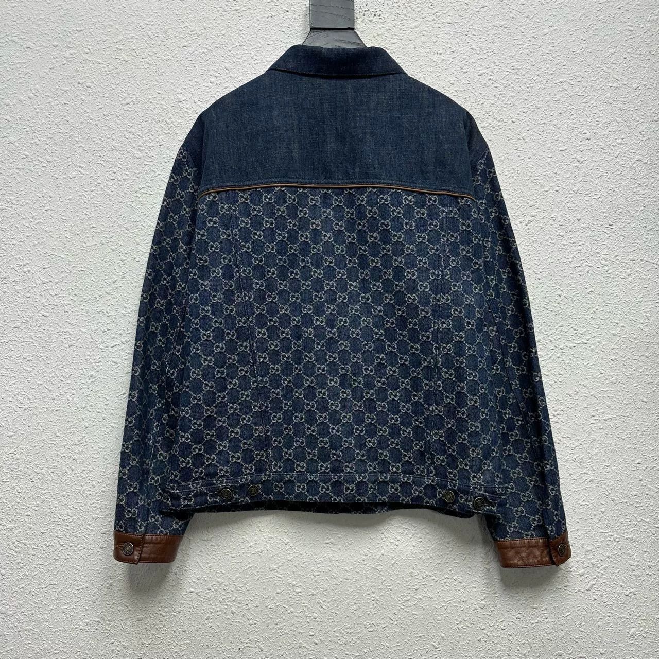 Gucci gucci denim jacket with iconic logo print Size US M / EU 48-50 / 2 - 2 Thumbnail