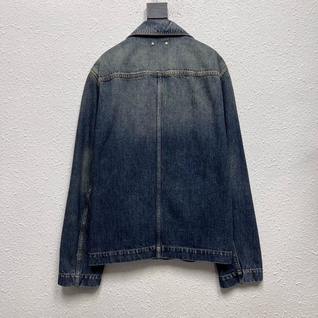 Louis Vuitton louis vuitton embossed logo denim jacket Size US L / EU 52-54 / 3 - 2 Thumbnail