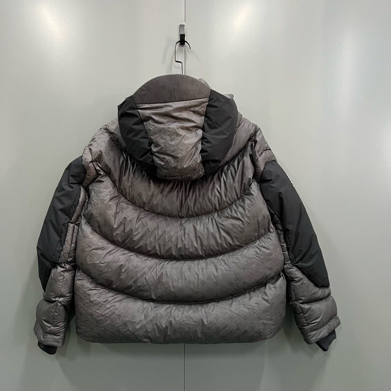 Louis Vuitton louis vuitton insulated down jacket 2054 Size US L / EU 52-54 / 3 - 2 Thumbnail