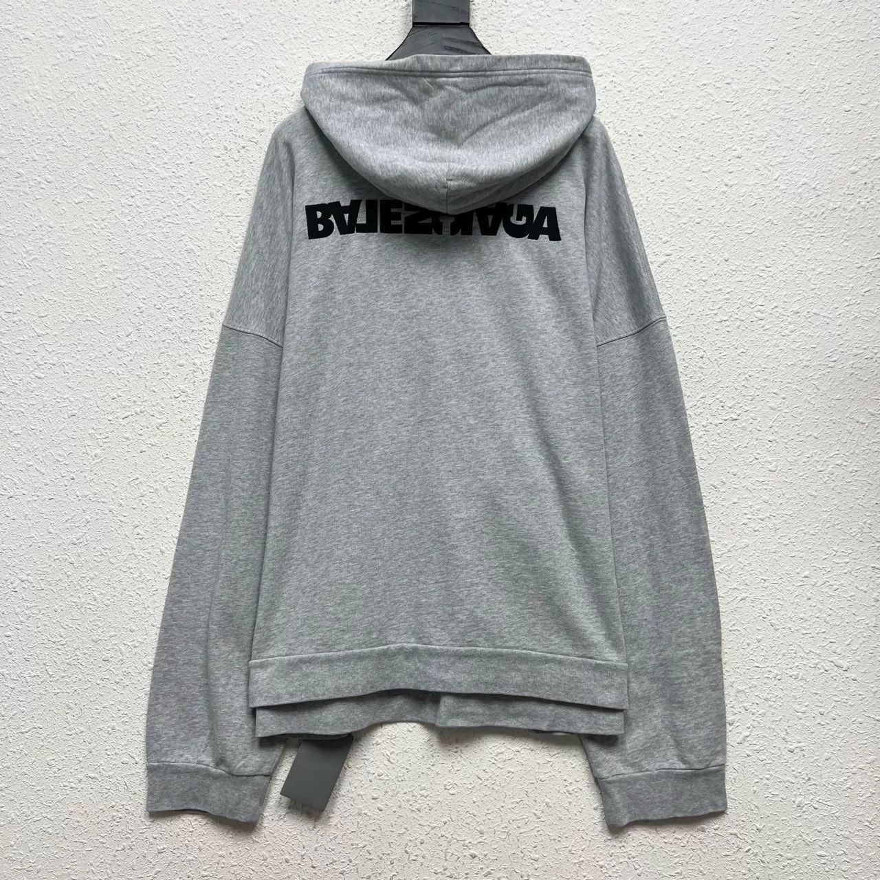 Balenciaga balenciaga inverted logo embroidered hoodie Size US M / EU 48-50 / 2 - 2 Thumbnail