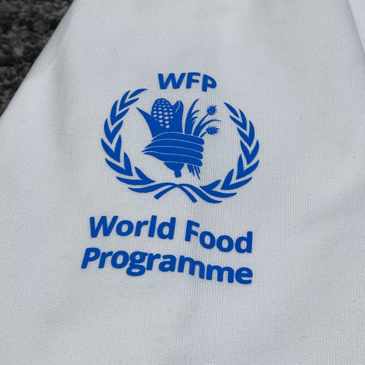 Balenciaga balenciaga x wfp hoodie white size xs Size US XS / EU 42 / 0 - 4 Thumbnail