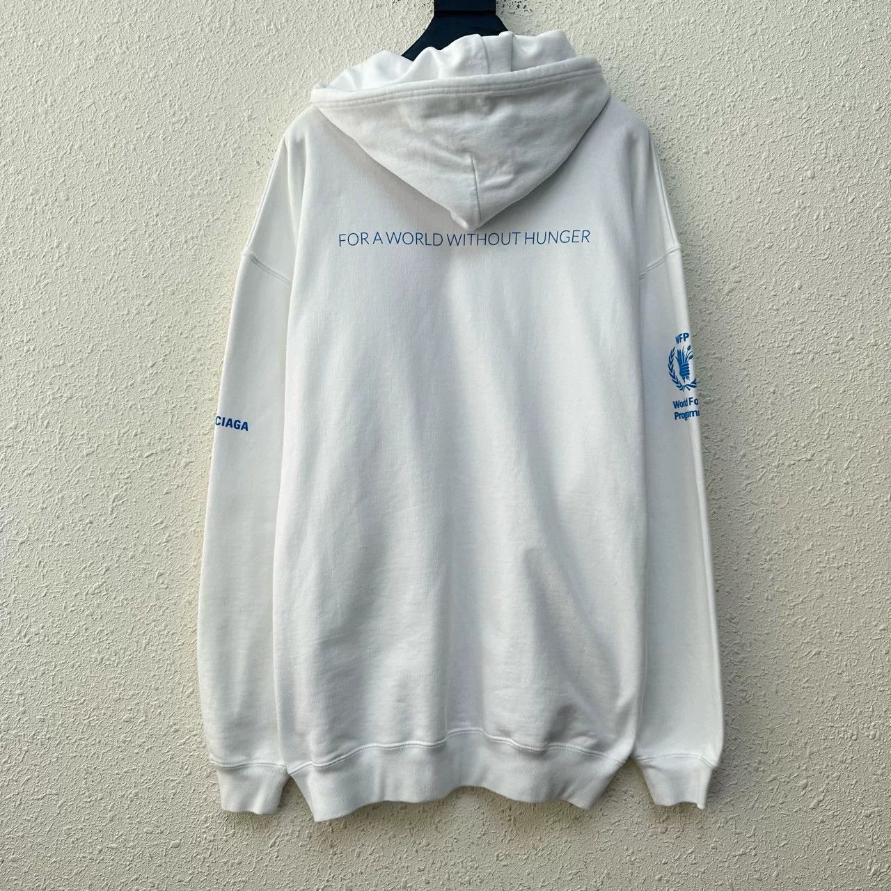 Balenciaga balenciaga x wfp hoodie white size xs Size US XS / EU 42 / 0 - 2 Thumbnail