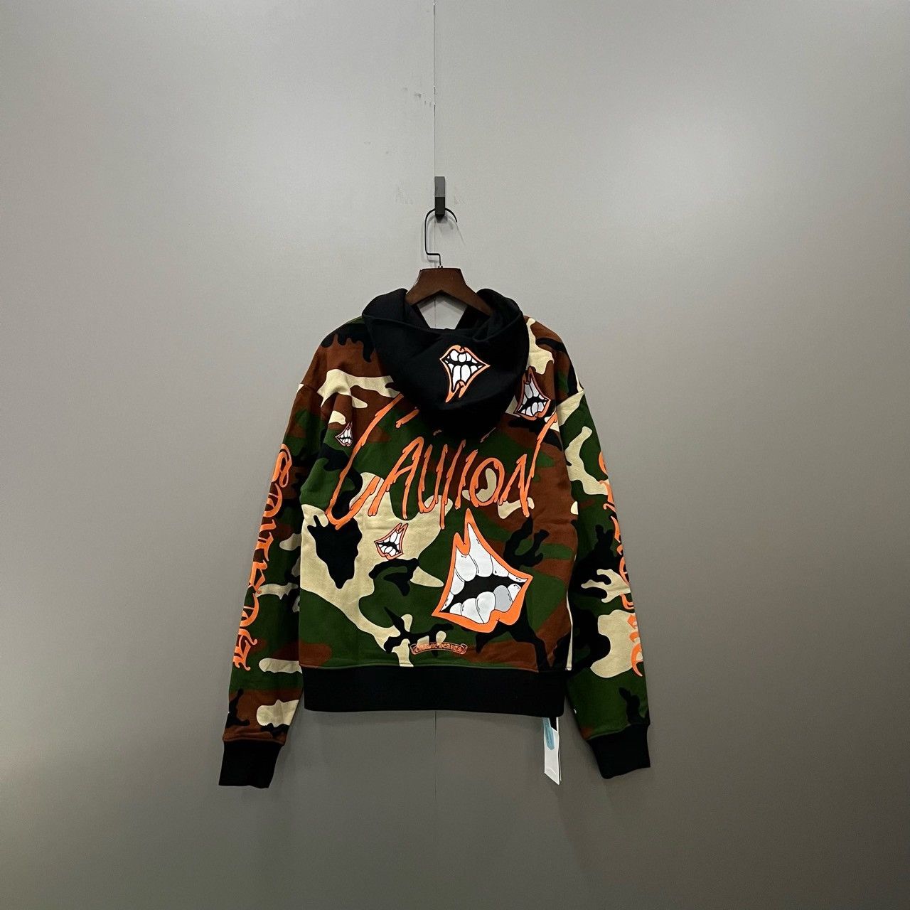 Chrome Hearts chrome hearts camouflage hoodie size xs Size US XS / EU 42 / 0 - 2 Thumbnail