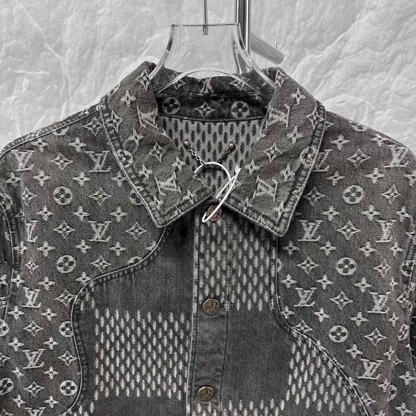 Louis Vuitton louis vuitton nigo denim jacket size 48 Size US L / EU 52-54 / 3 - 3 Thumbnail