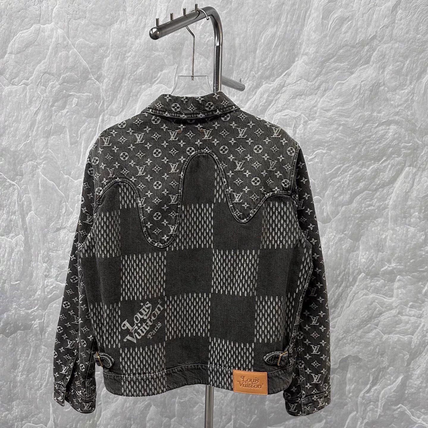 Louis Vuitton louis vuitton nigo denim jacket size 48 Size US L / EU 52-54 / 3 - 2 Thumbnail