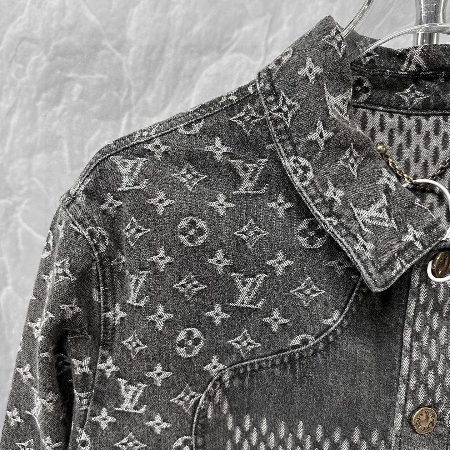Louis Vuitton louis vuitton nigo denim jacket for men Size US L / EU 52-54 / 3 - 2 Thumbnail