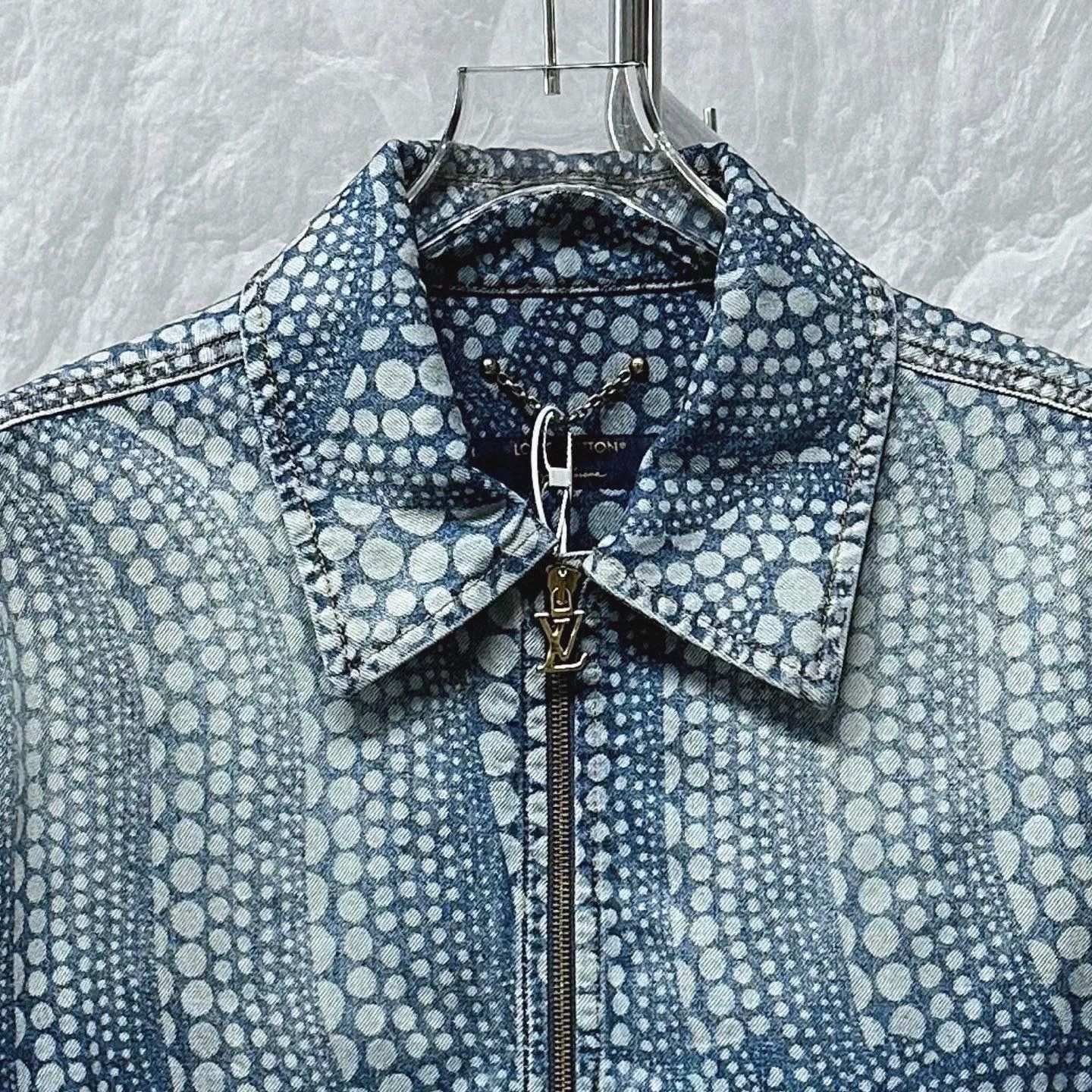 Louis Vuitton louis vuitton dotted denim jacket size 48 Size L / US 10 / IT 46 - 2 Thumbnail