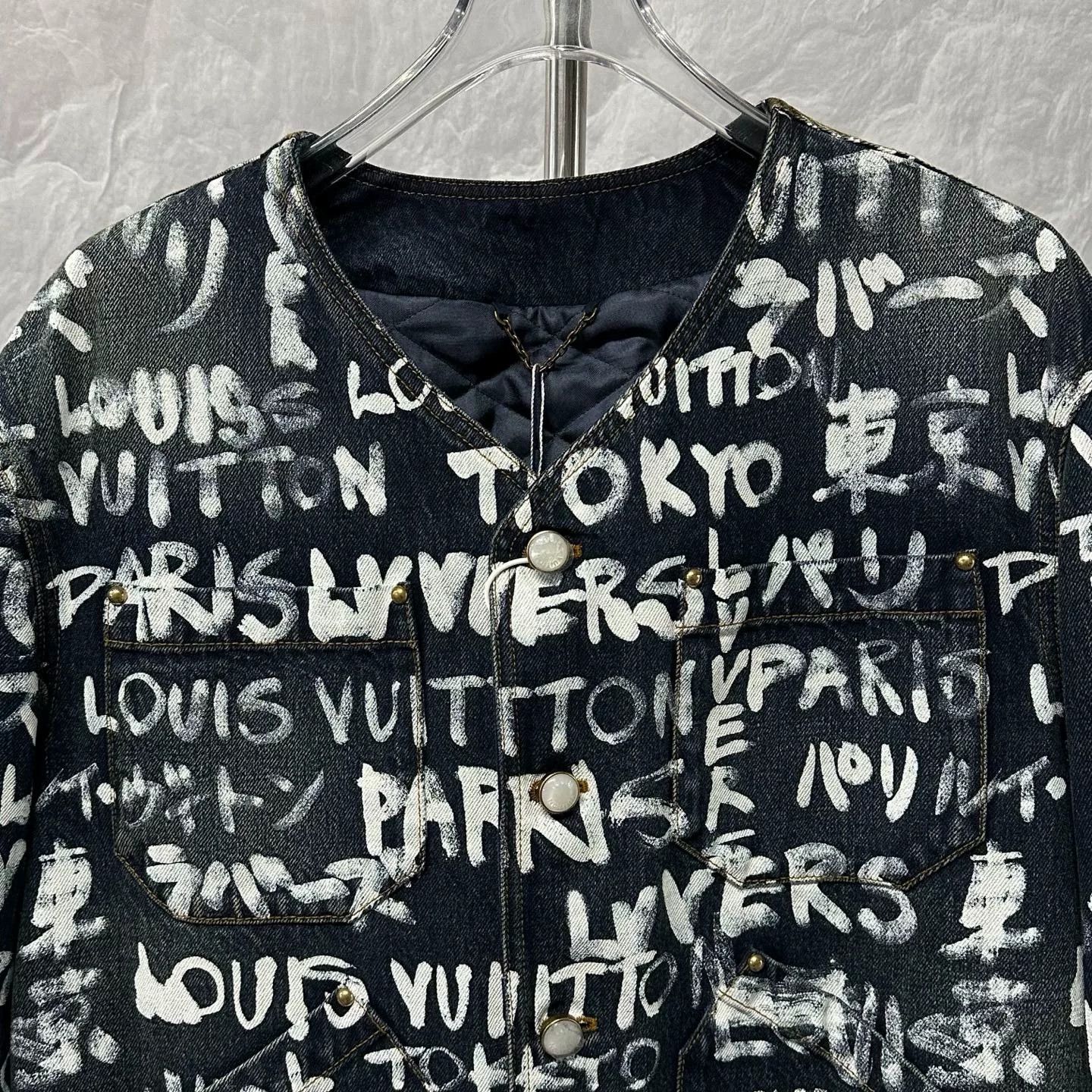 Louis Vuitton Louis Vuitton Graffiti Denim Jacket Size 52 Size US L / EU 52-54 / 3 - 2 Thumbnail