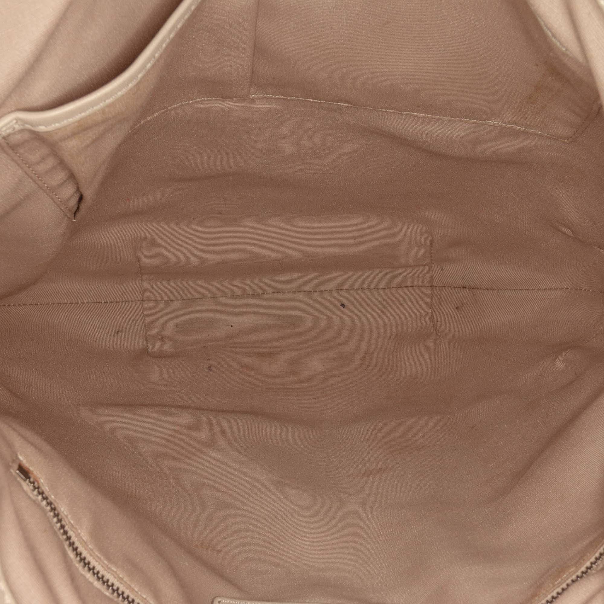 Burberry Burberry Leather Tassel Hobo Bag Size ONE SIZE - 4 Thumbnail