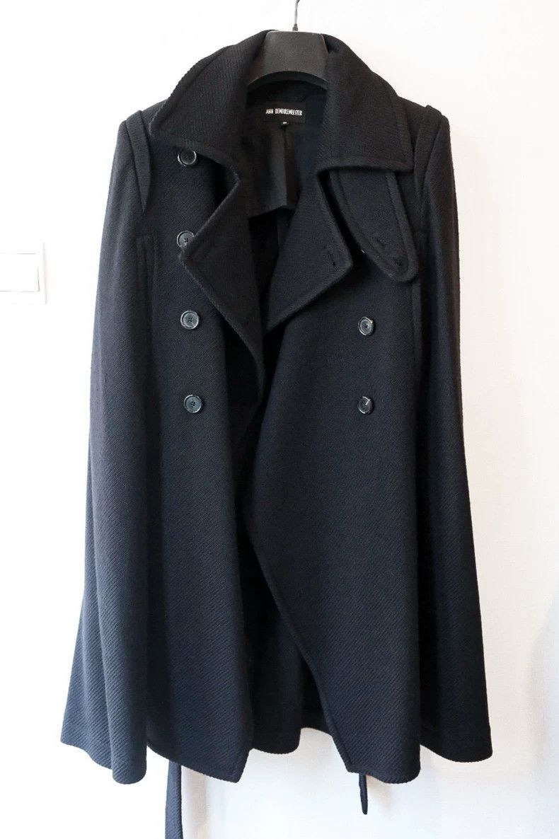 Ann Demeulemeester Ann Demeulemeester 2010 Reversible Wool Cape Size US M / EU 48-50 / 2 - 3 Thumbnail
