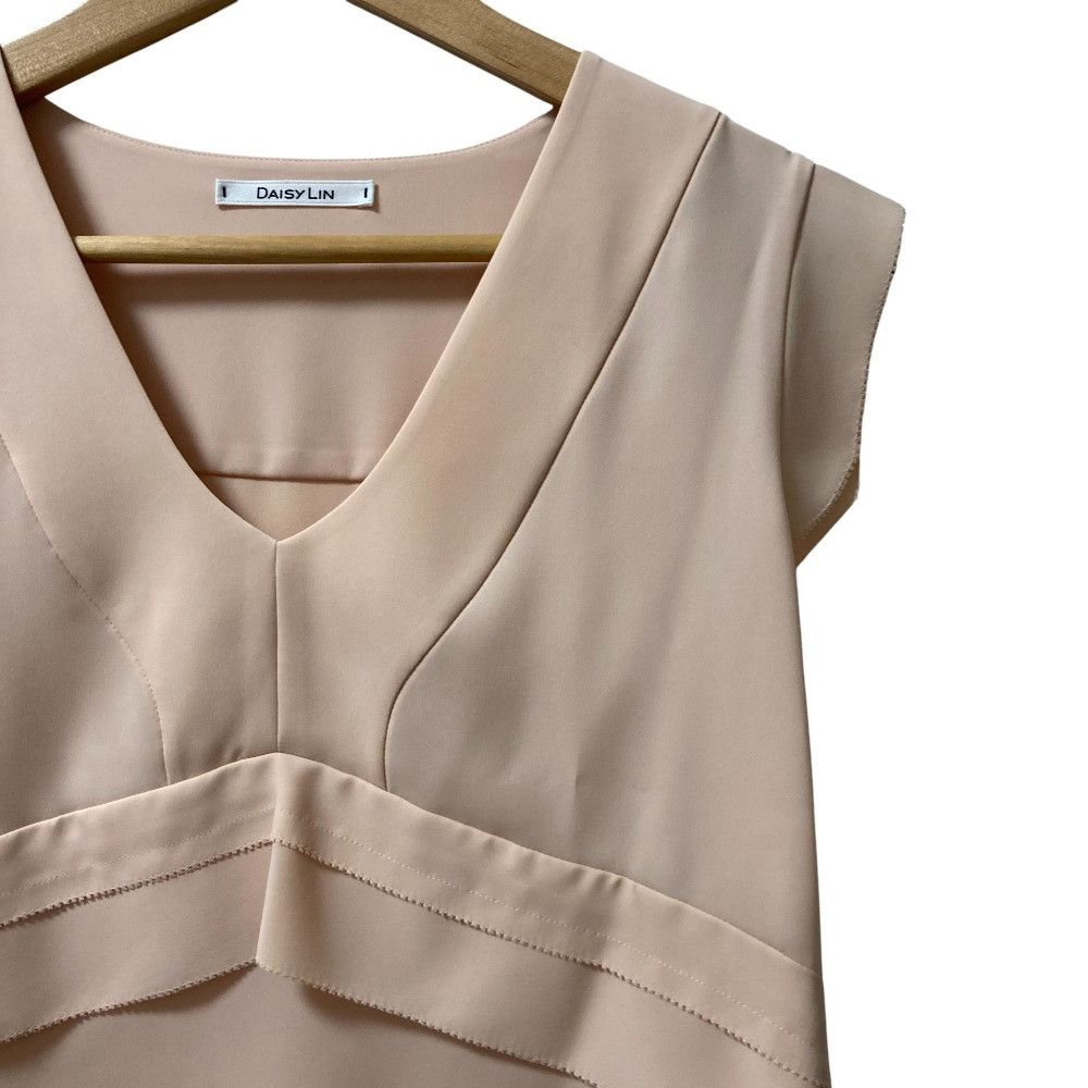 Other Other Daisy Lin for Foxey Photogenic Sleeveless Blouse Others Tops 06234 DUTY FREE for USA Size ONE SIZE - 2 Thumbnail