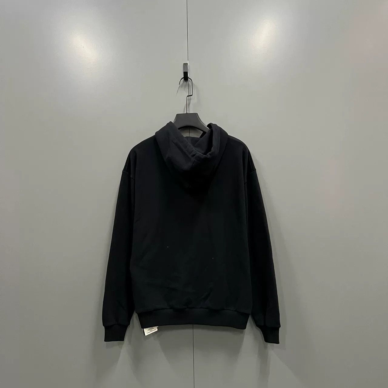 Celine celine bead lettered hoodie in black Size US M / EU 48-50 / 2 - 2 Thumbnail