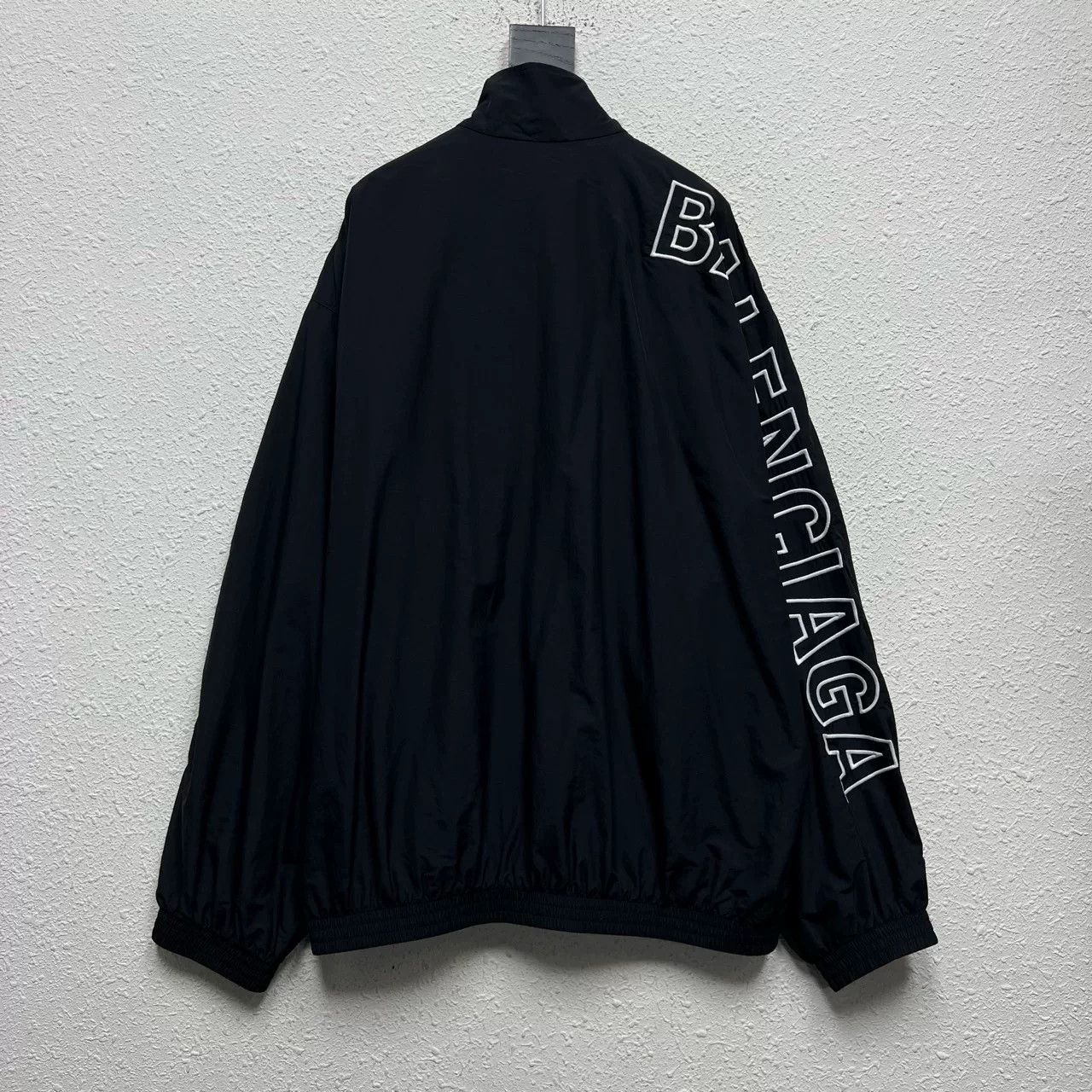 Balenciaga balenciaga logo embroidered jacket in black Size US M / EU 48-50 / 2 - 2 Thumbnail