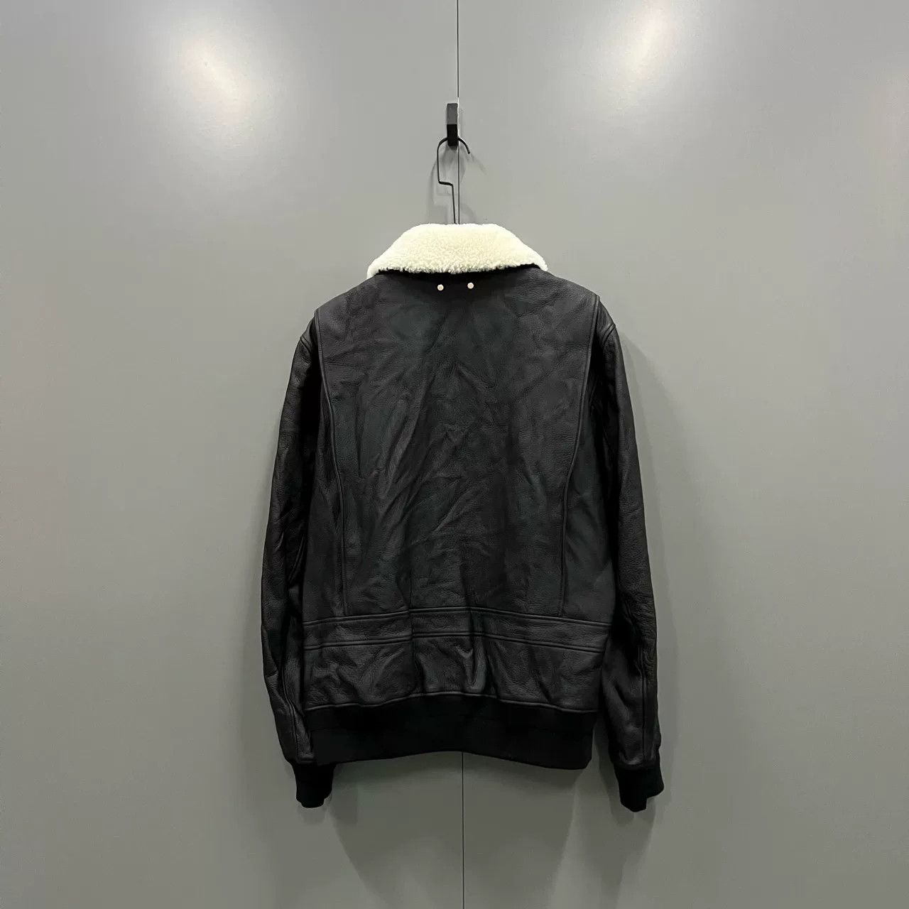 Louis Vuitton black shearling leather jacket by louis vuitton Size US XXL / EU 58 / 5 - 2 Thumbnail