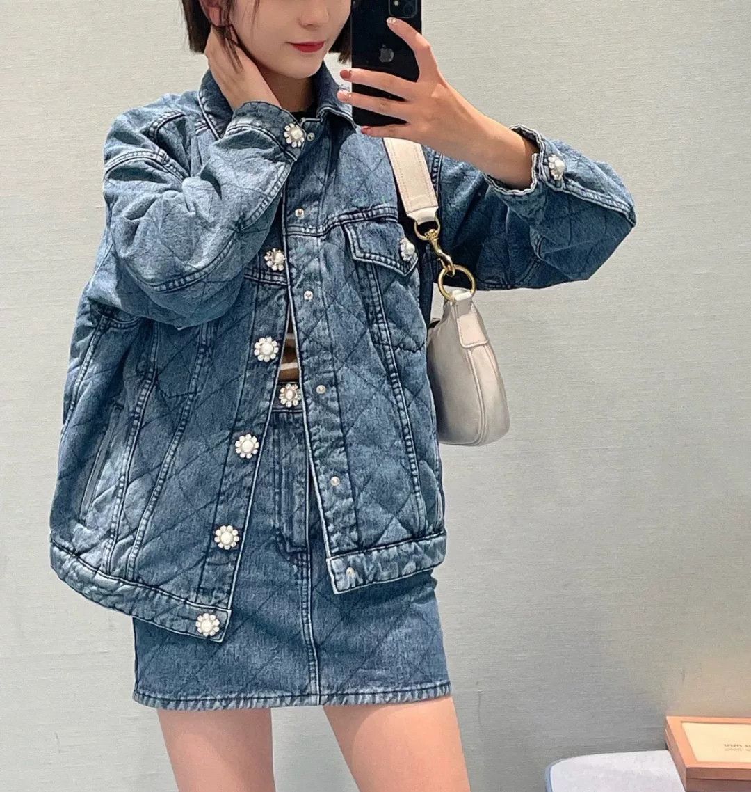 Miu Miu miumiu pearl embellished denim jacket Size S / US 4 / IT 40 - 6 Thumbnail