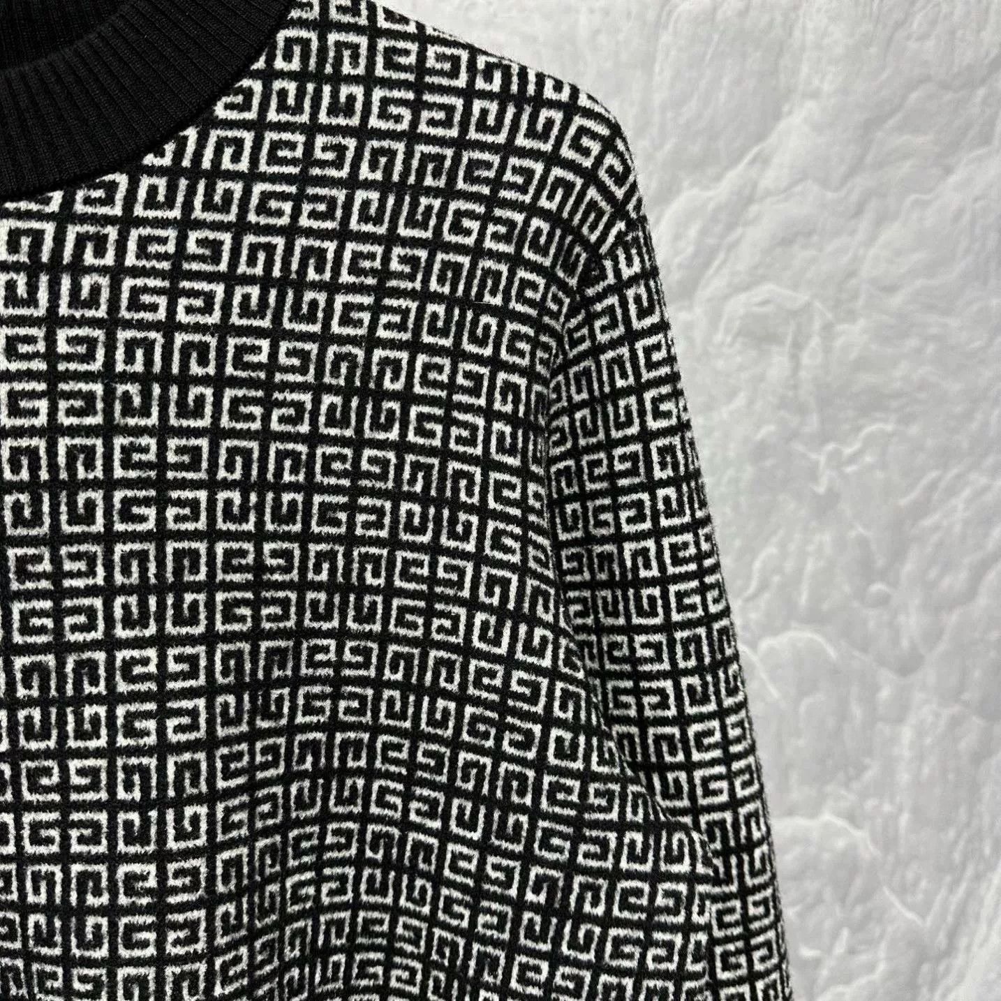 Givenchy Givenchy Logo Knit Wool Sweater XS Size XS / US 0-2 / IT 36-38 - 4 Thumbnail