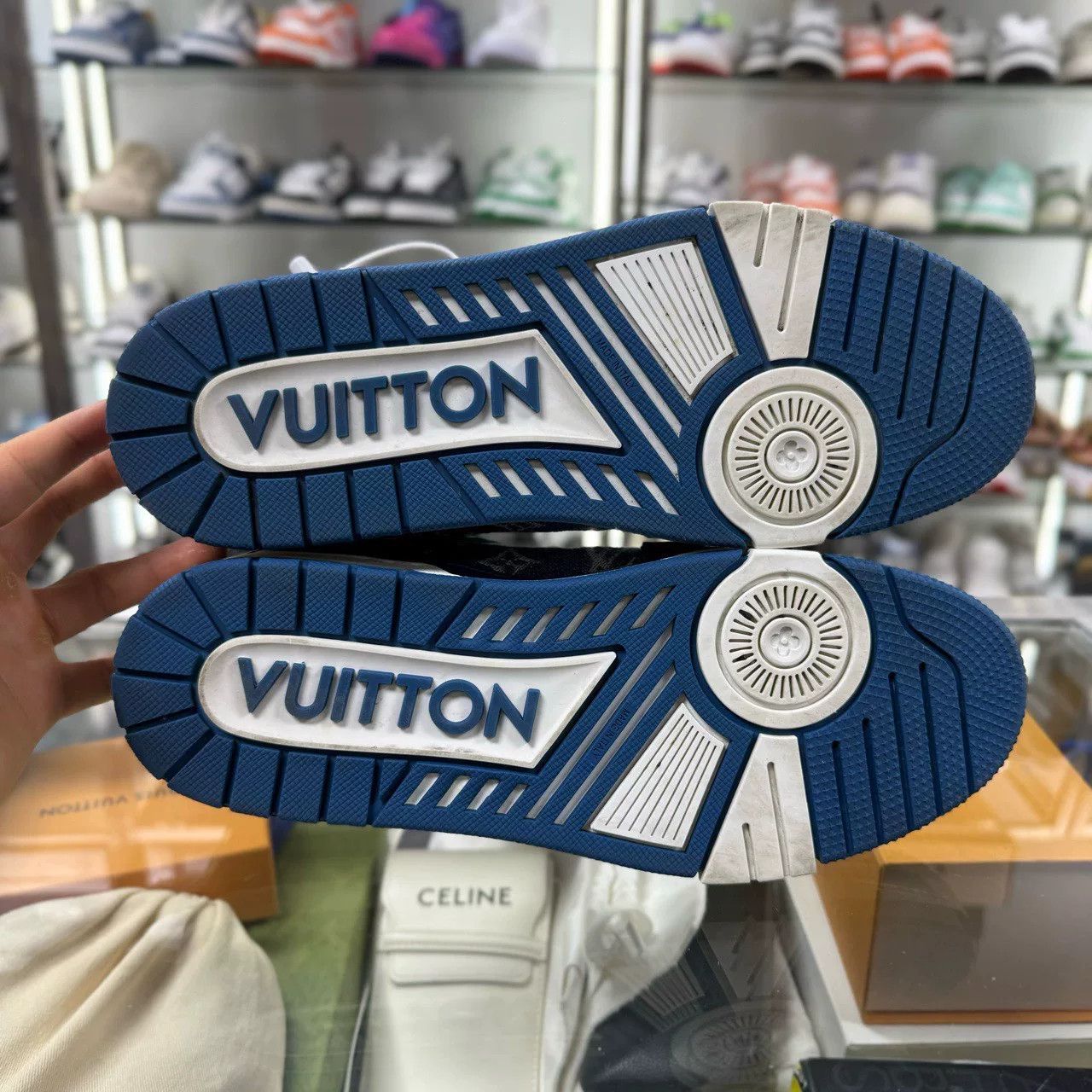 Louis Vuitton louis vuitton lv trainer blue and white sneakers Size US 10 / EU 43 - 7 Thumbnail