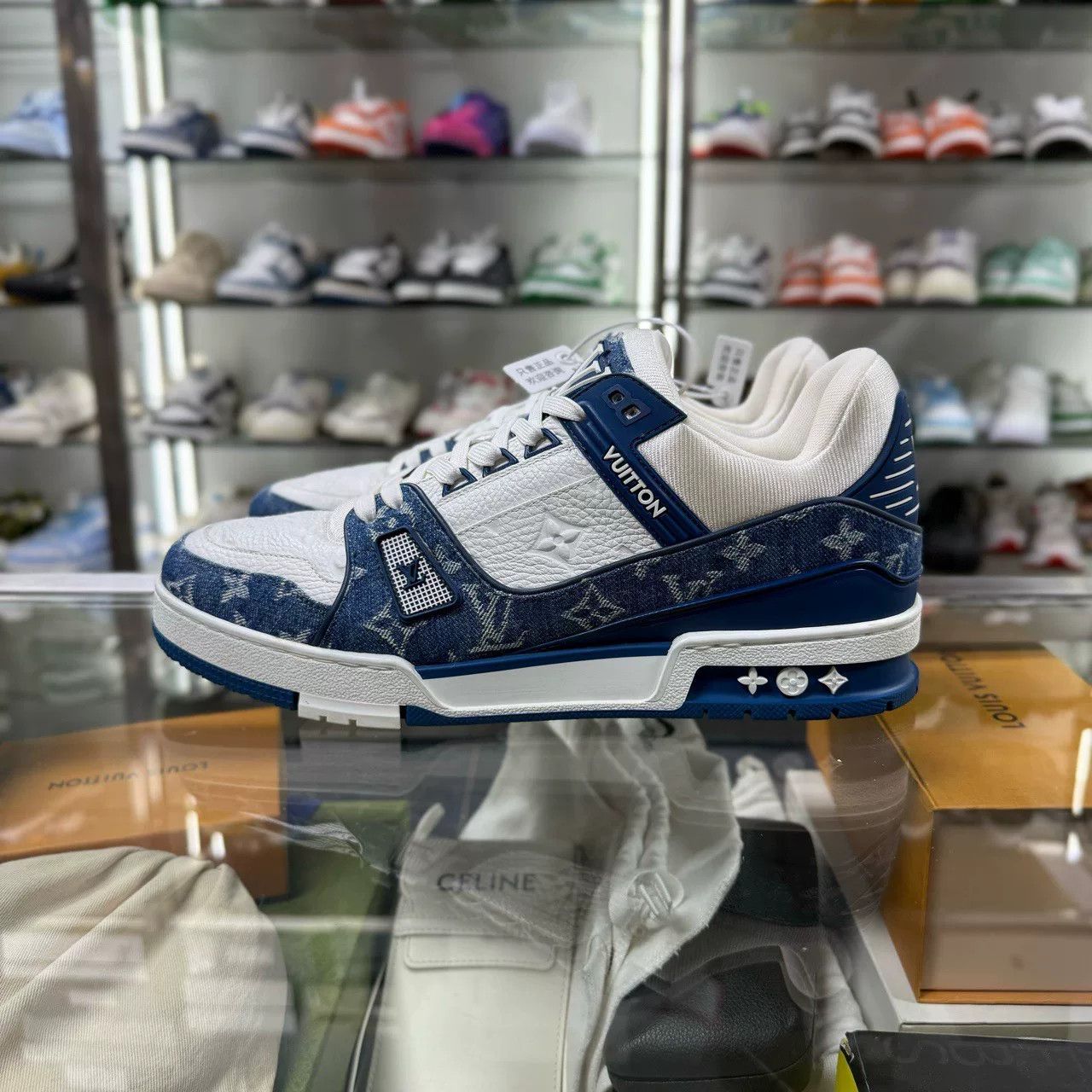 Louis Vuitton louis vuitton lv trainer blue and white sneakers Size US 10 / EU 43 - 3 Thumbnail