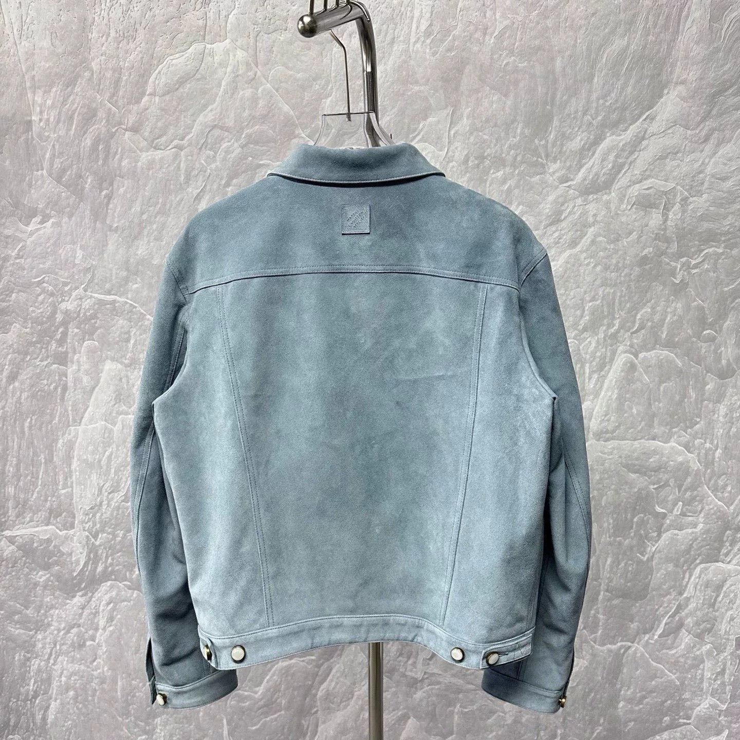 Louis Vuitton louis vuitton suede leather pocket jacket Size US L / EU 52-54 / 3 - 2 Thumbnail
