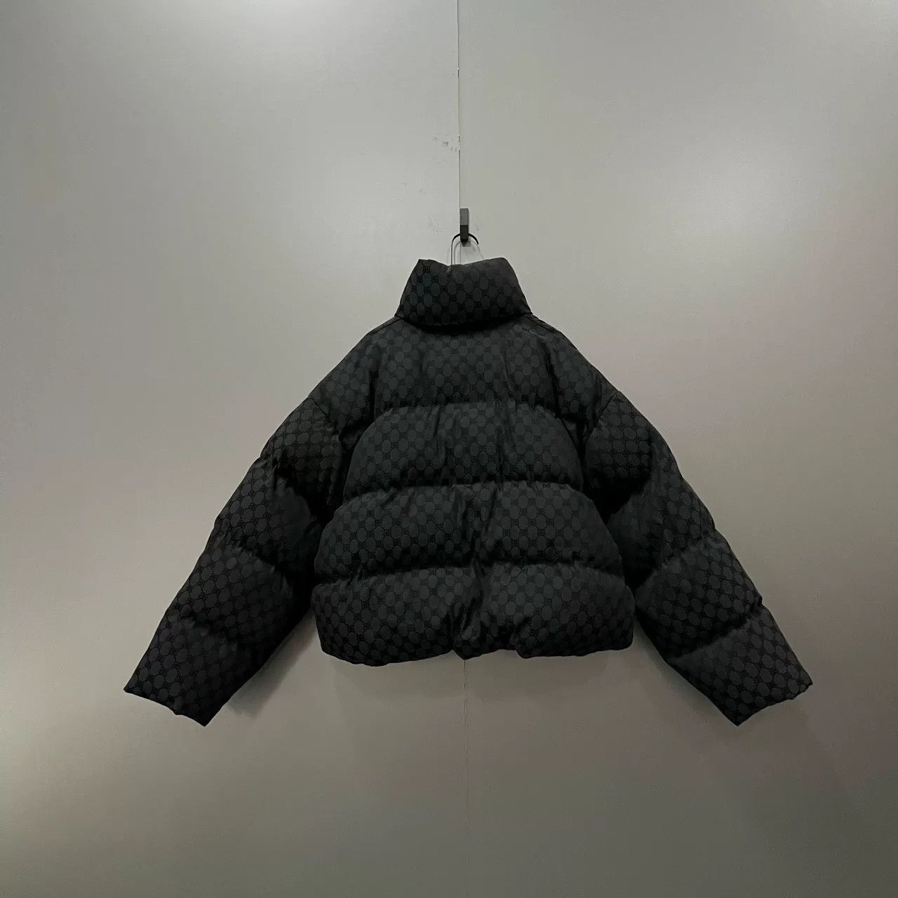 Balenciaga balenciaga x gucci black embroidered puffer jacket Size US S / EU 44-46 / 1 - 2 Thumbnail