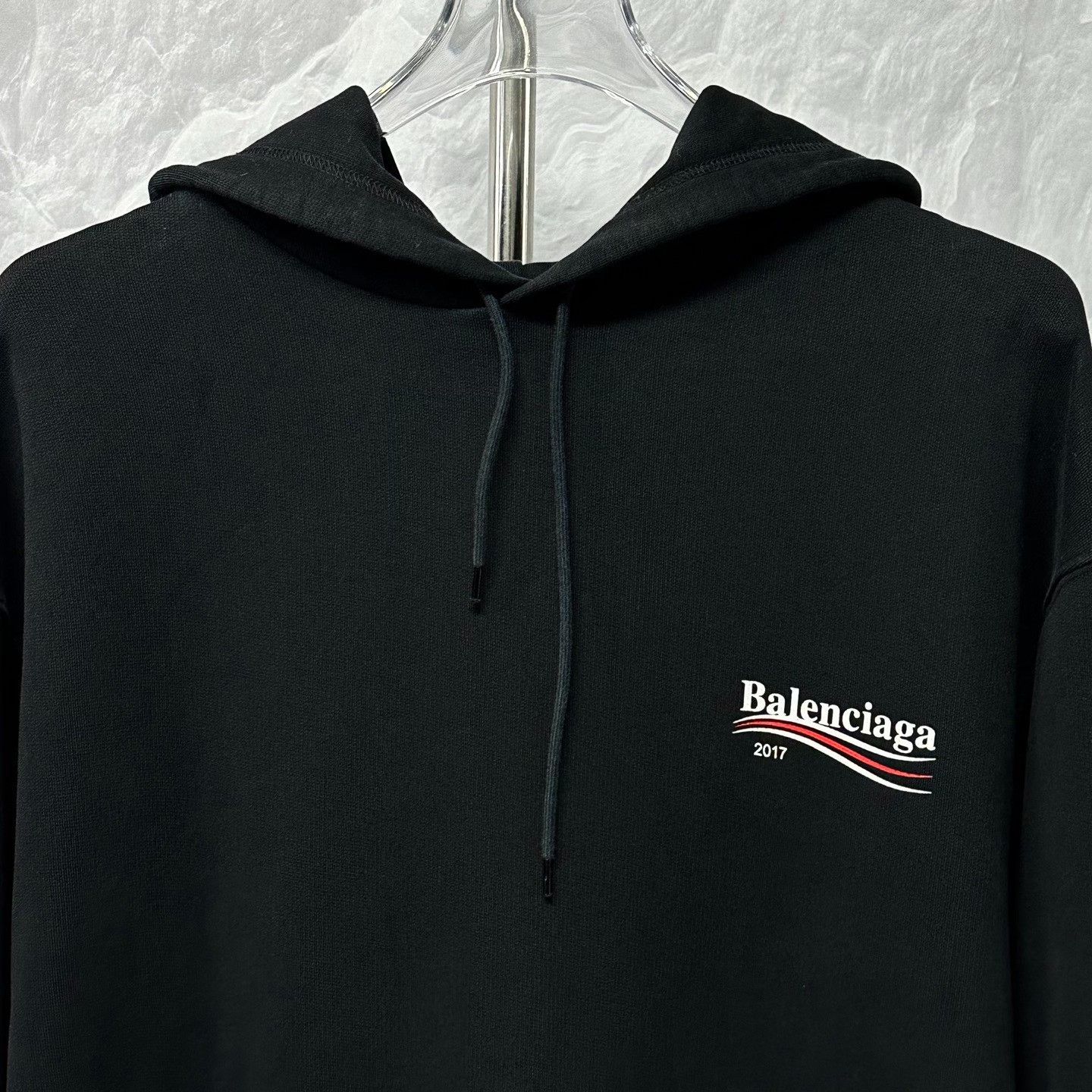 Balenciaga balenciaga black hoodie with logo print Size US L / EU 52-54 / 3 - 2 Thumbnail