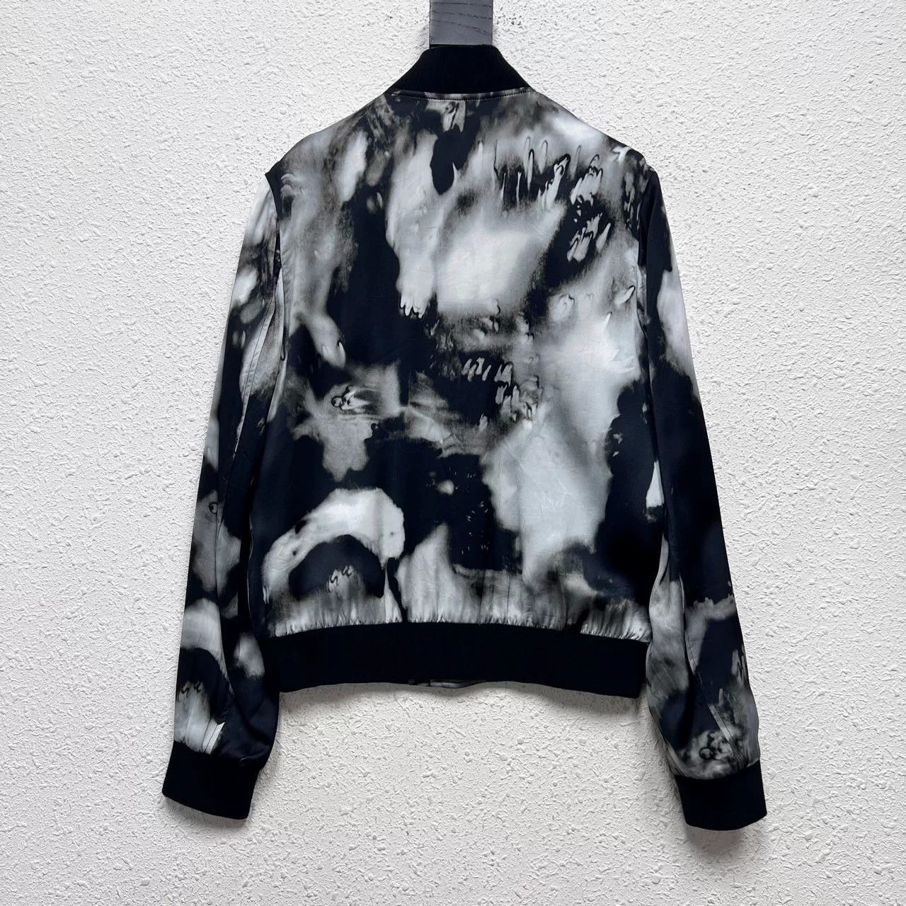Saint Laurent Paris black and white tie-dye silk jacket Size US M / EU 48-50 / 2 - 3 Thumbnail