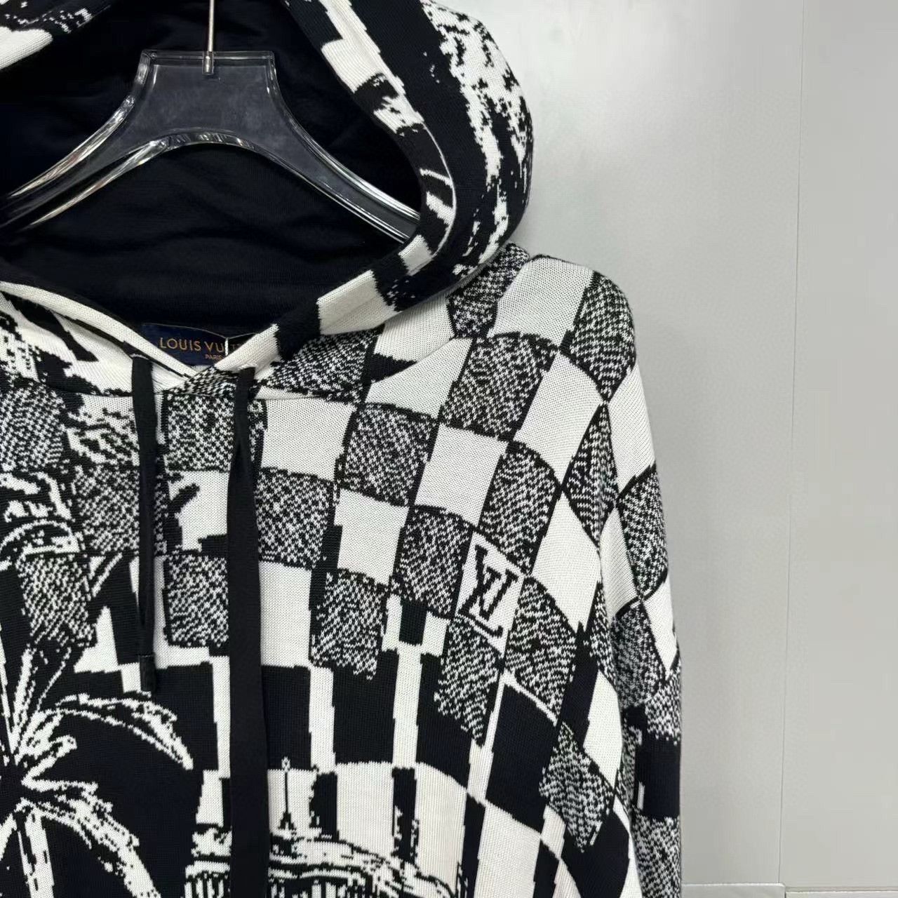 Louis Vuitton louis vuitton graphic hoodie with tag Size US XXL / EU 58 / 5 - 3 Thumbnail