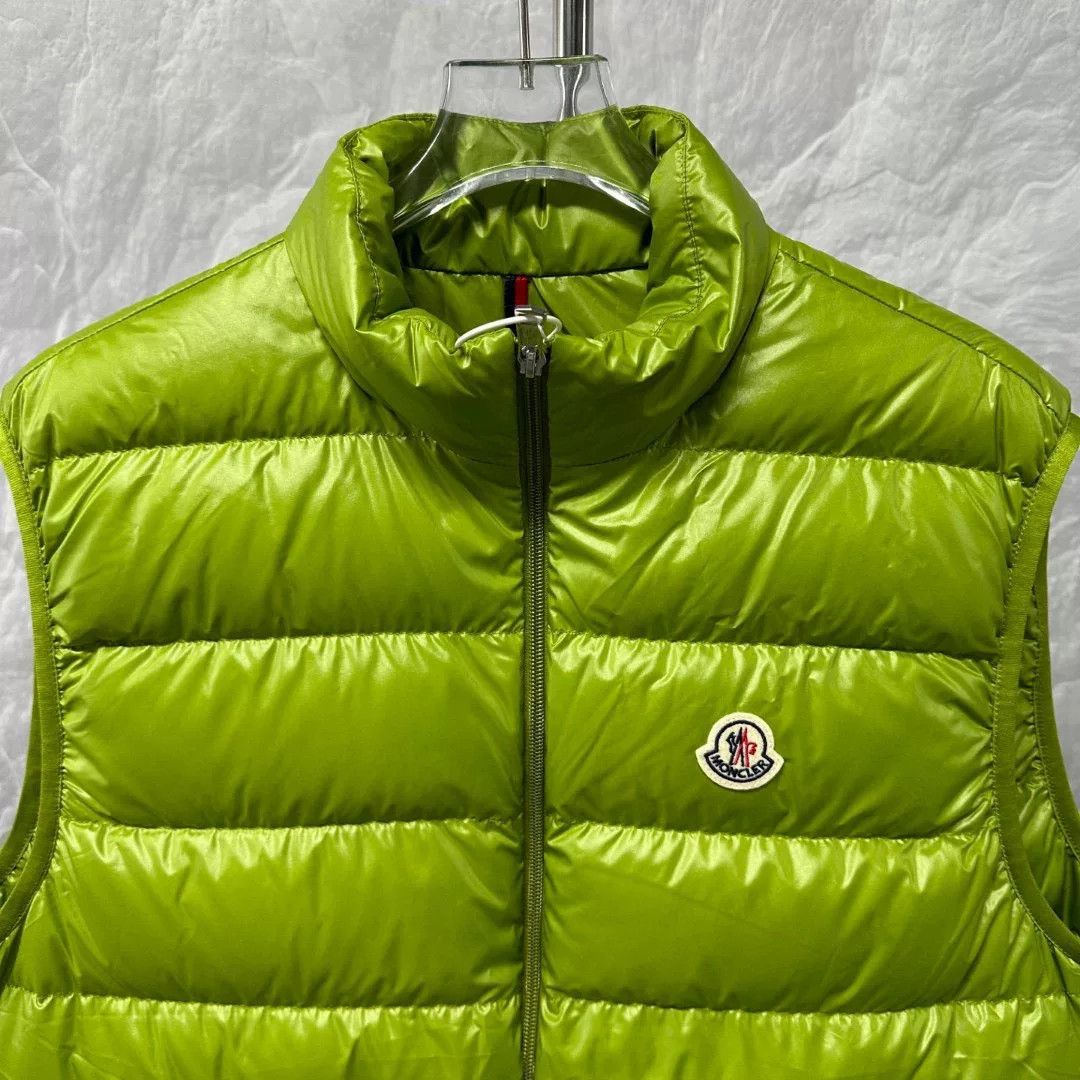 Moncler new moncler avocado green down vest Size US M / EU 48-50 / 2 - 3 Thumbnail