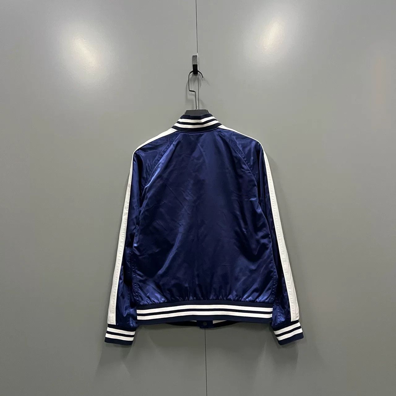 Burberry burberry blue silk long sleeve jacket Size US L / EU 52-54 / 3 - 2 Thumbnail