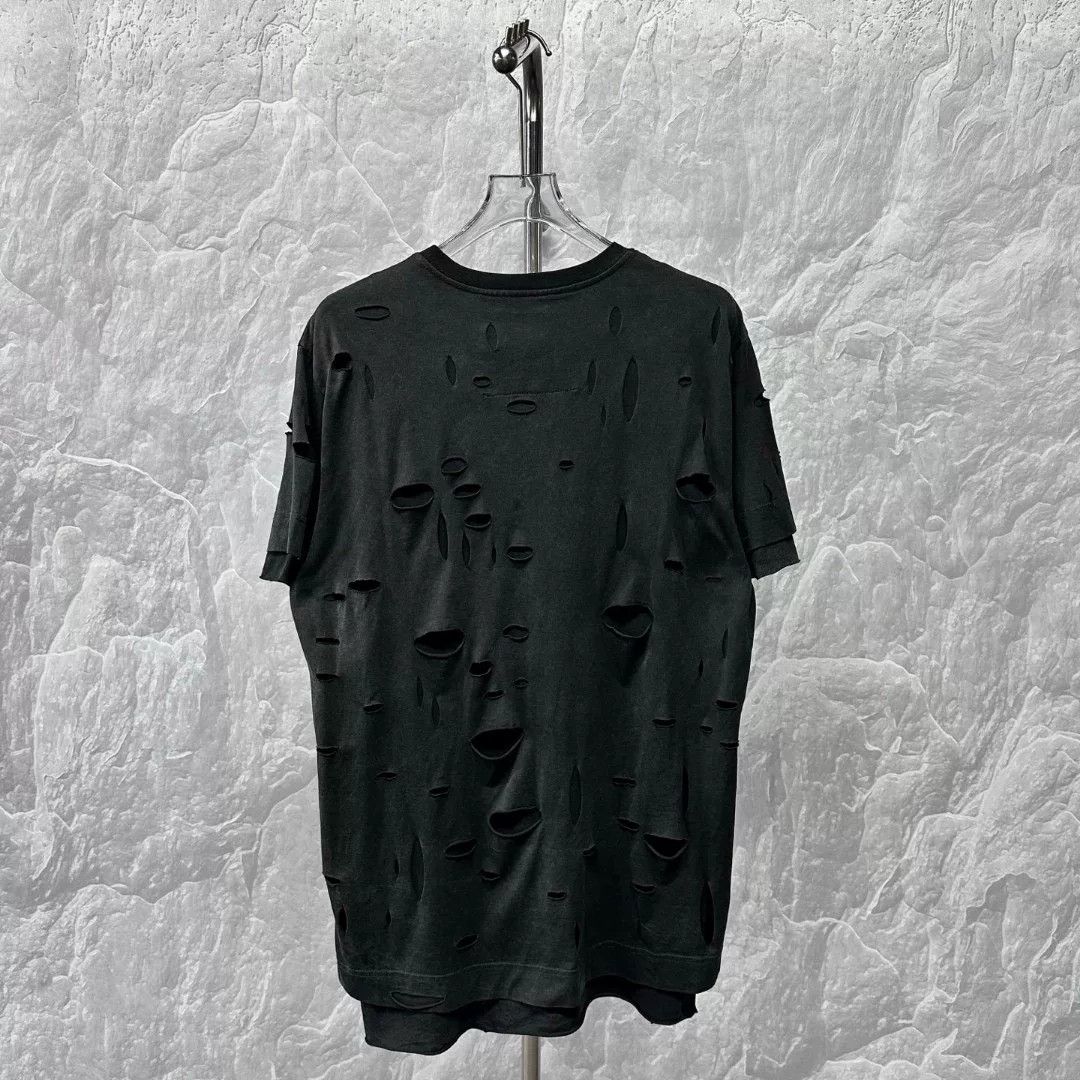 Givenchy givenchy distressed graphic short sleeve t-shirt Size US XS / EU 42 / 0 - 2 Thumbnail