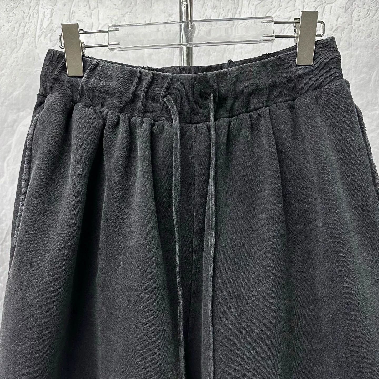 Balenciaga balenciaga ss24 distressed black shorts Size US 34 / EU 50 - 2 Thumbnail