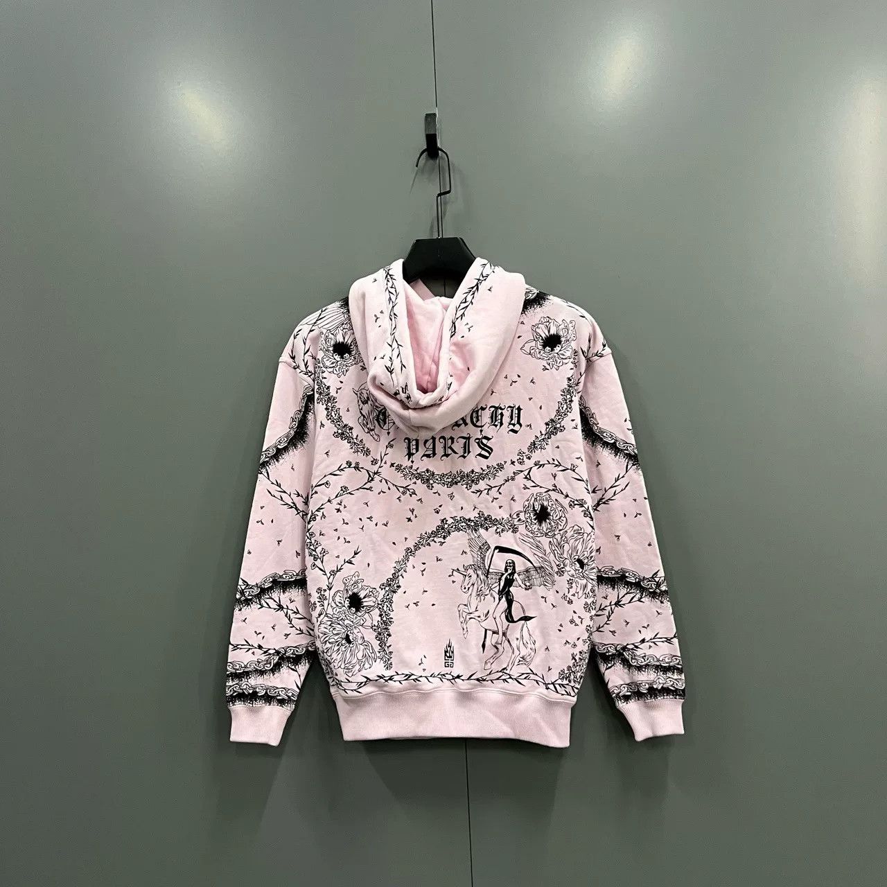 Givenchy givenchy gothic print hoodie in pink Size XS / US 0-2 / IT 36-38 - 3 Thumbnail