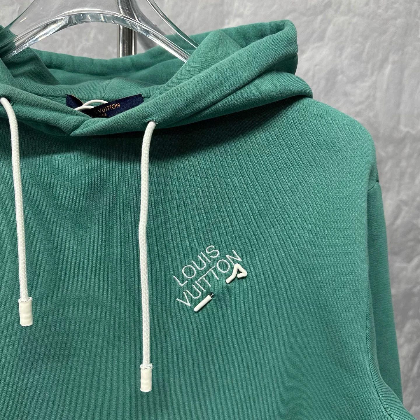 Louis Vuitton louis vuitton hooded sweatshirt in green Size US M / EU 48-50 / 2 - 4 Thumbnail